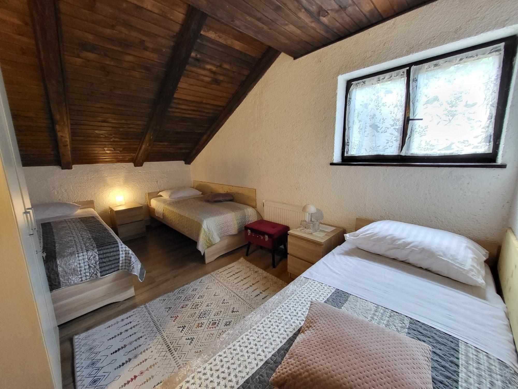 Koca Sredi Gozda Hotell Kanal Eksteriør bilde