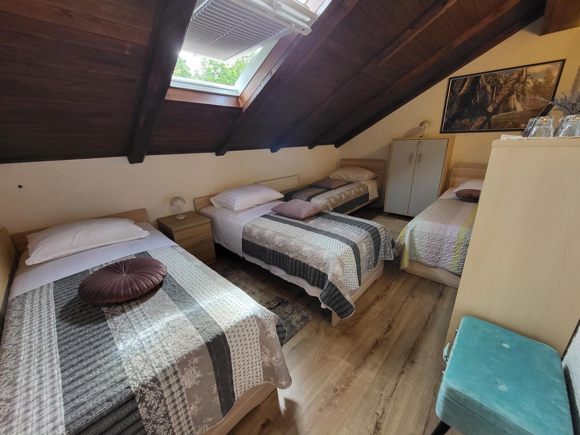 Koca Sredi Gozda Hotell Kanal Eksteriør bilde